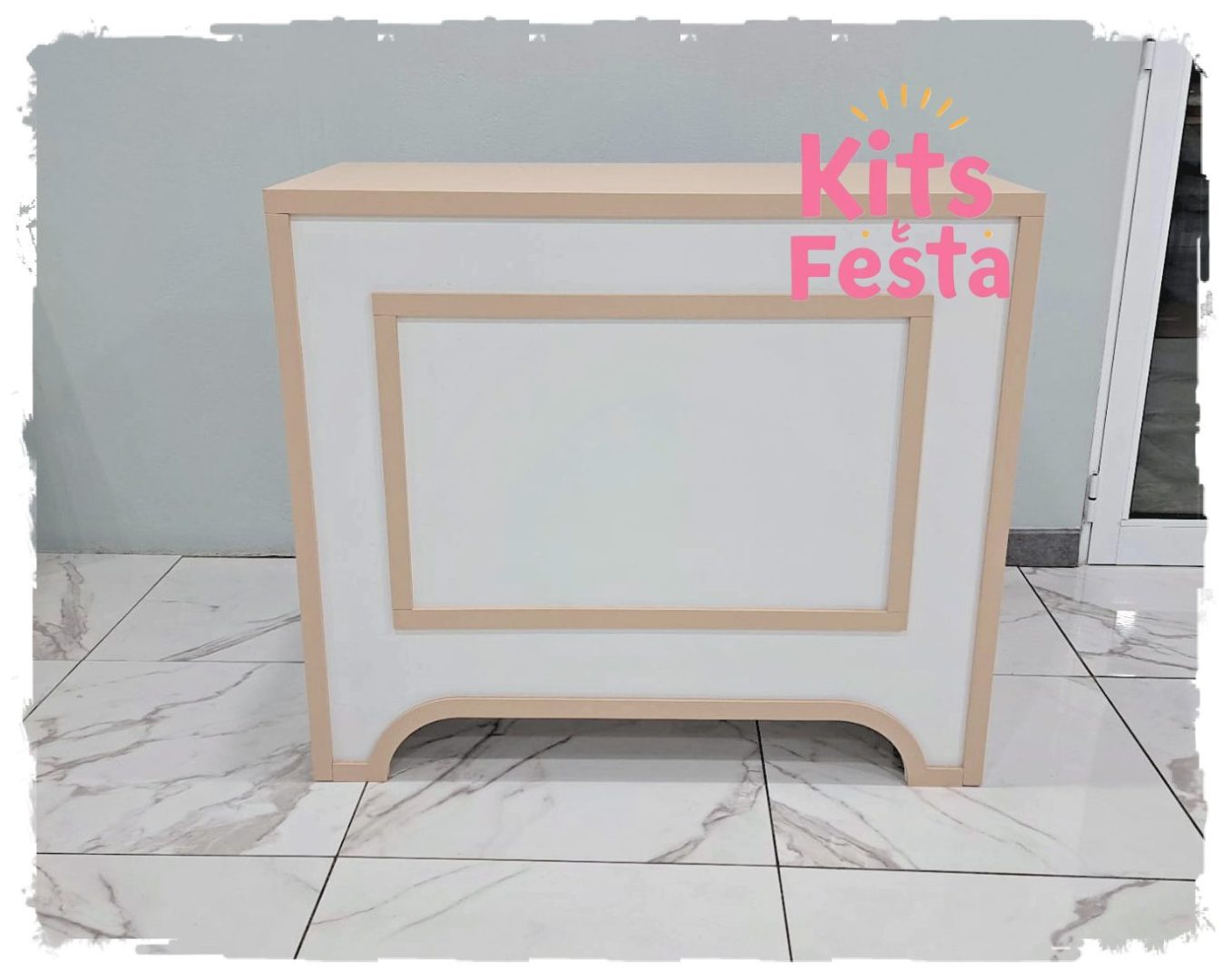 mesa com detalhe bege, decoração de festas, ilha de sao miguel, açores,