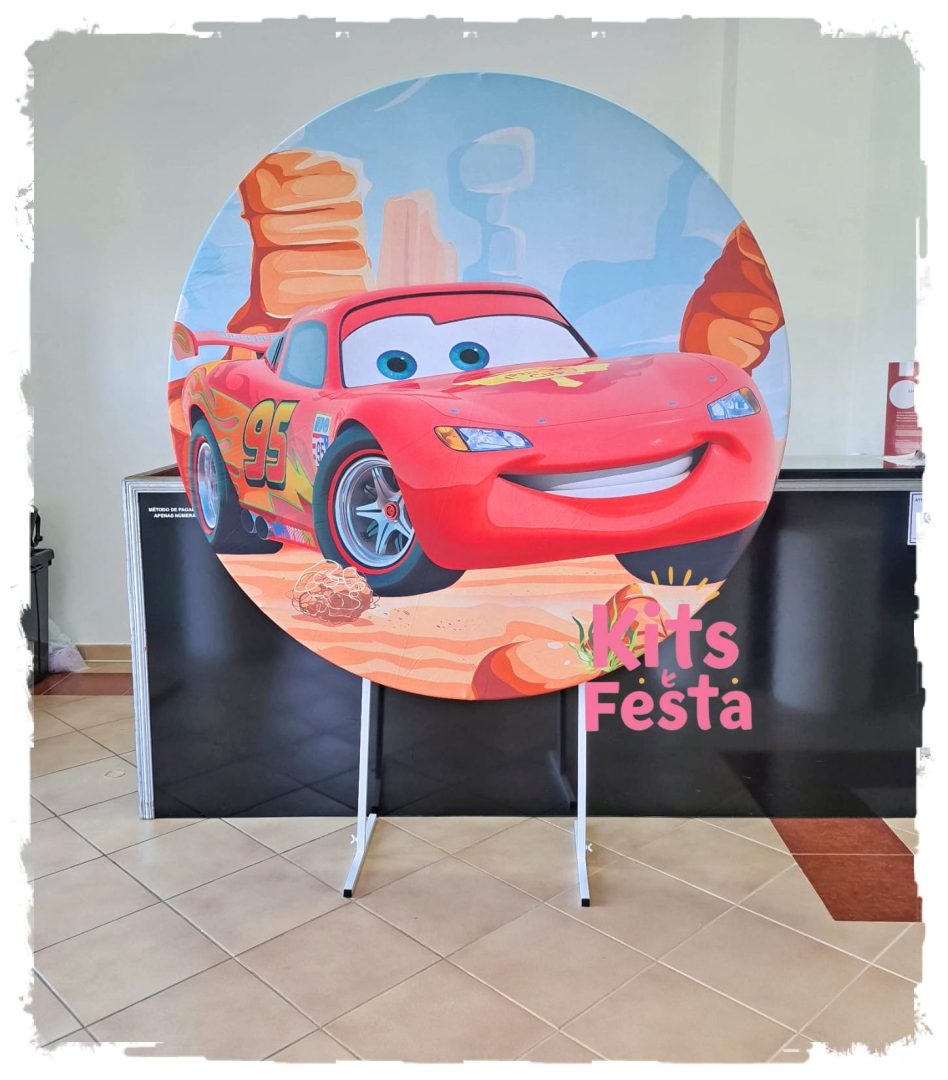 MCQUEEN NO DESERTO PAINEL REDONDO decoração de festas, ilha de sao miguel, açores,