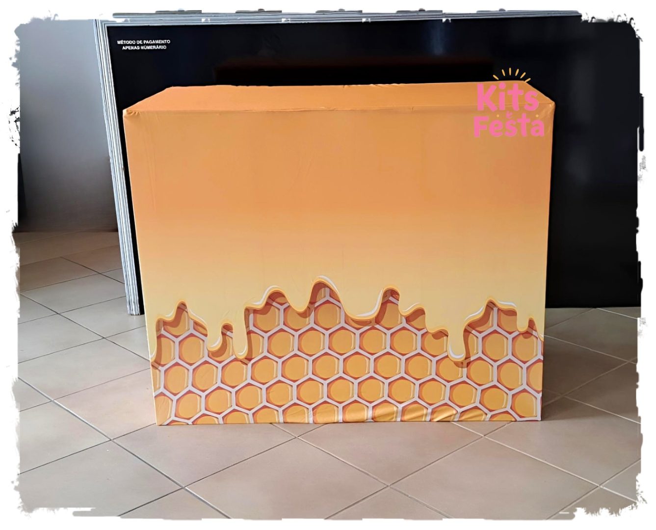 mesa colmeia, urso, decoração. Ilha de são Miguel, açores.