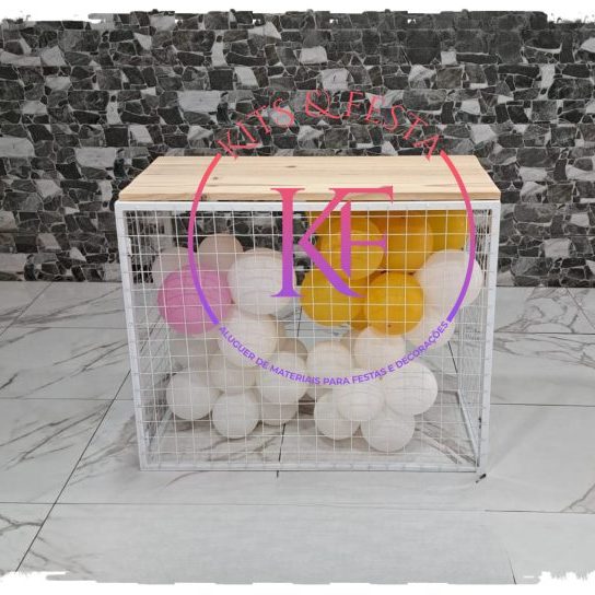 Mesa Gradeada, Kits Festa, aluguer, decoração, aniversário, ilha de são miguel, açores